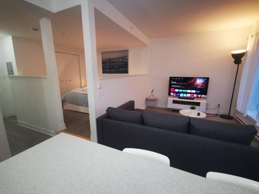Lovely Studio In Longueuil, Near Downtown Montreal Apartment Exterior photo